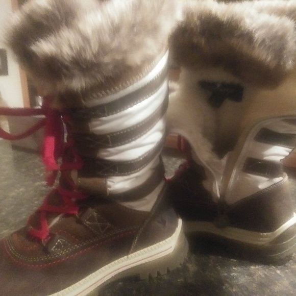 Santana Canada Brown and White Winter Boots - Picture 1 of 3
